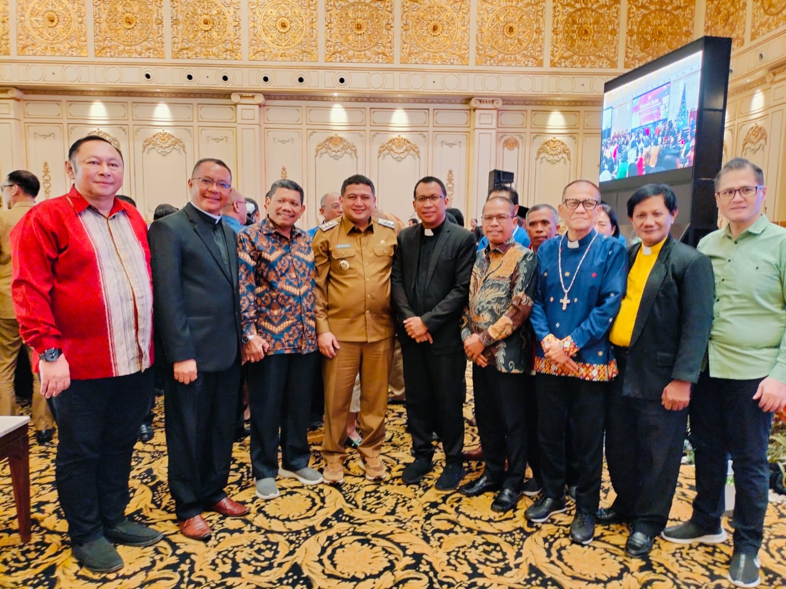 Forkopimda, Kemenag, FKUB dan Ribuan Umat Kristiani Hadiri Perayaan Natal 2025 Tingkat Kota Makassar